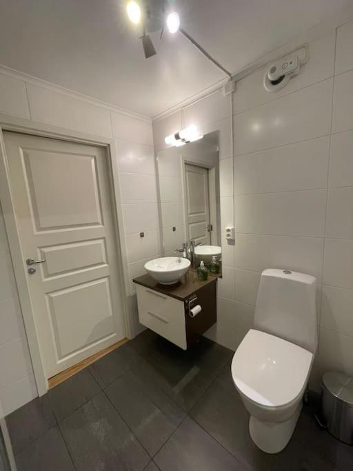 Revtind - Modern Apartment With Free Parking Narvik Exteriör bild